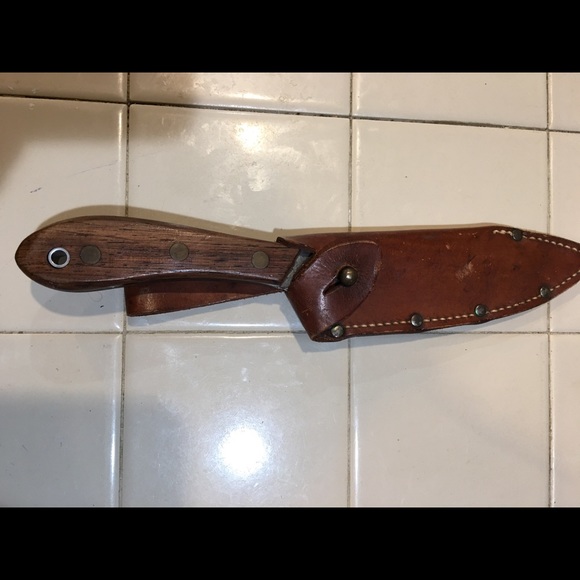 Canadian trapper knife and leather sheath - Picture 3 of 13
